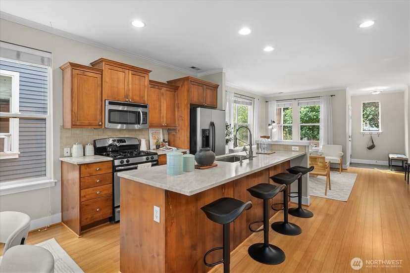 Property photo for 4148 29th Avenue S, Seattle photo 12