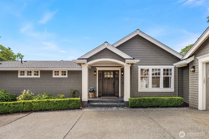 Property photo for 10030 NE 110th Street, Kirkland photo 4