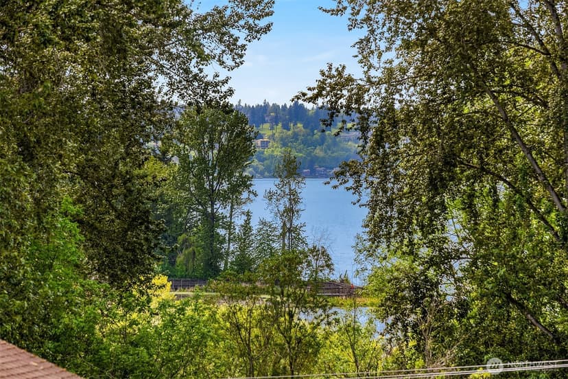 Property photo for 10030 NE 110th Street, Kirkland photo 19