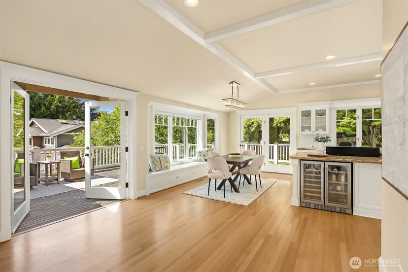 Property photo for 10030 NE 110th Street, Kirkland photo 12