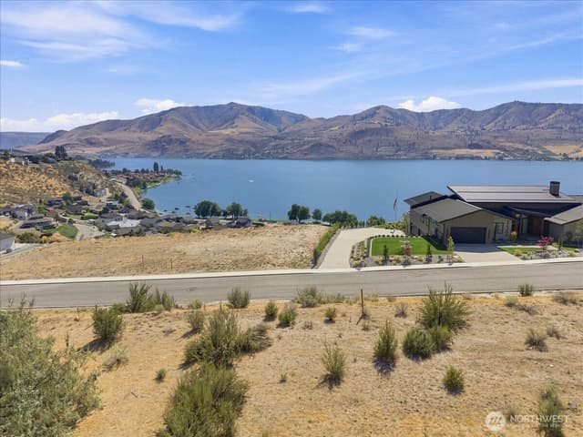 Property photo for 127 Crystal Crest Drive, Chelan photo 5