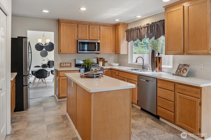 Property photo for 10325 SE 185th Place, Renton photo 12