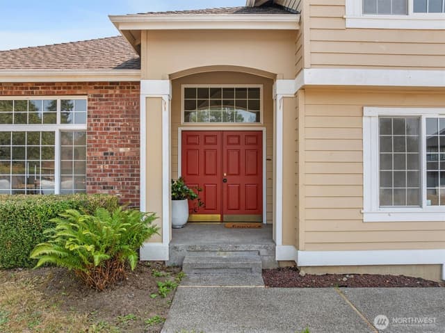Property photo for 10325 SE 185th Place, Renton photo 3