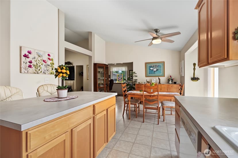 Property photo for 11128 135th Street Ct E, Puyallup photo 8