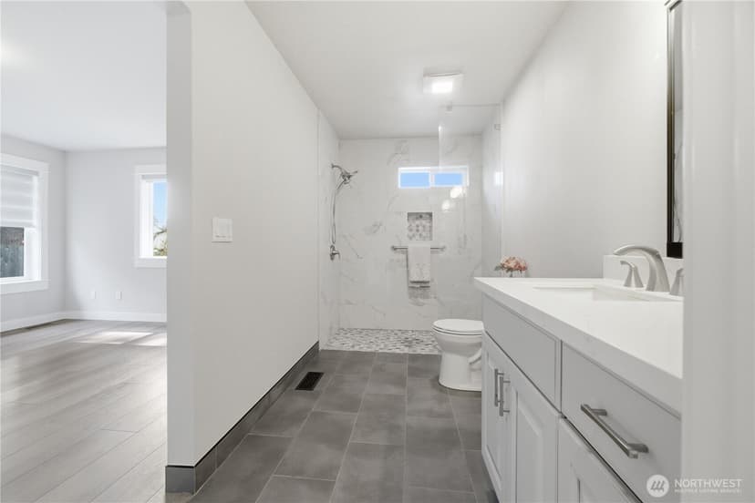 Property photo for 4019 NE 17th Street, Renton photo 28