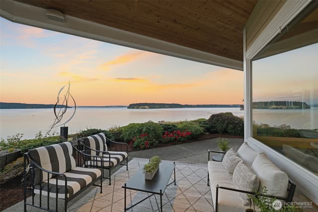 Property photo for 7305 Soundview Drive NW #601, Gig Harbor photo 4