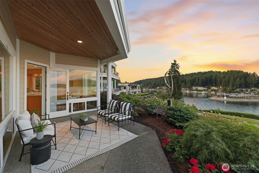 Property photo for 7305 Soundview Drive NW #601, Gig Harbor photo 3