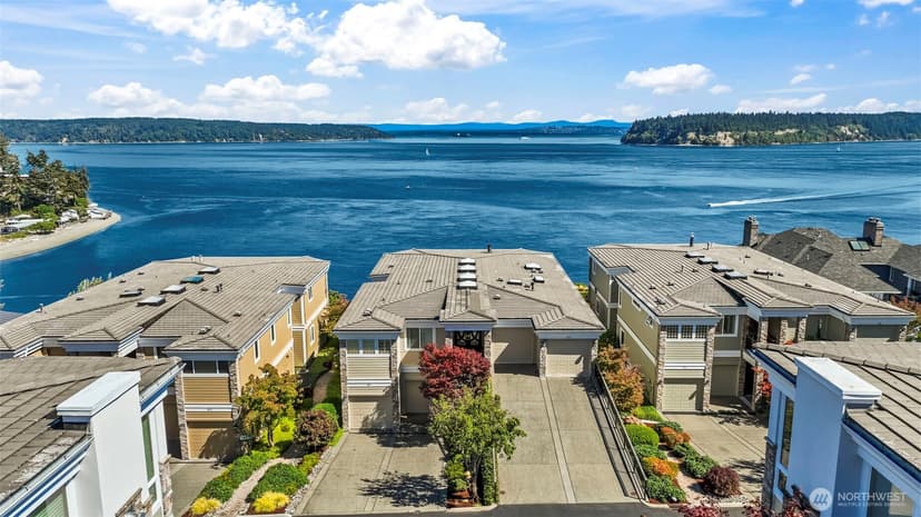 Property photo for 7305 Soundview Drive NW #601, Gig Harbor photo 6