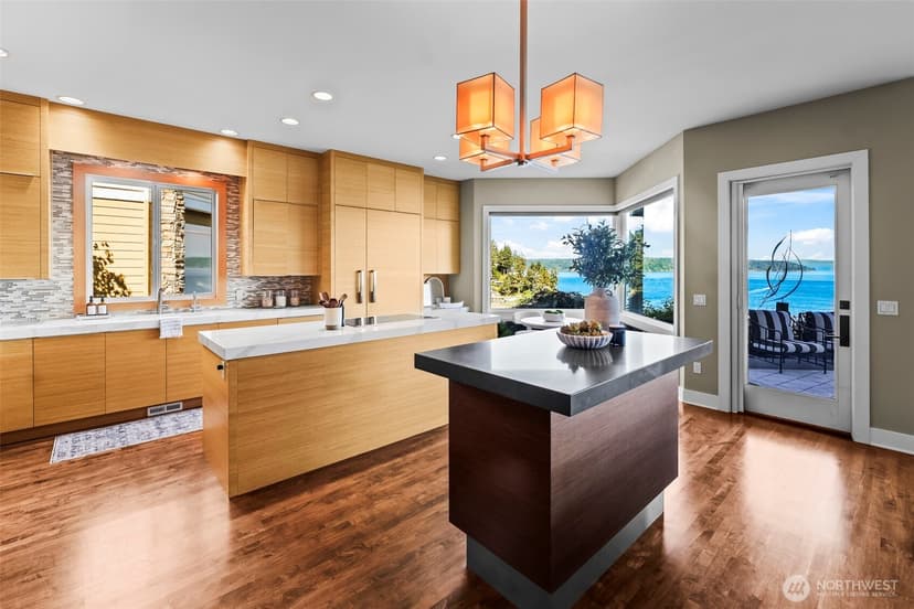 Property photo for 7305 Soundview Drive NW #601, Gig Harbor photo 9