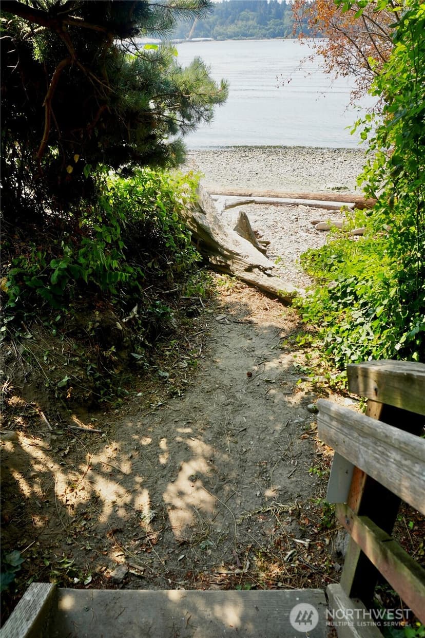 Property photo for 11127 NE Wing Point Drive, Bainbridge Island photo 31