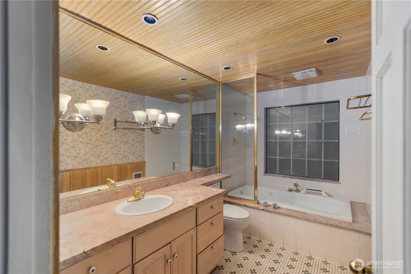 Property photo for 11127 NE Wing Point Drive, Bainbridge Island photo 21