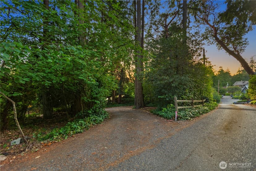 Property photo for 11127 NE Wing Point Drive, Bainbridge Island photo 28