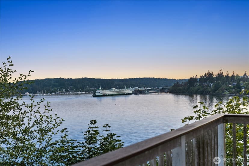 Property photo for 11127 NE Wing Point Drive, Bainbridge Island photo 15