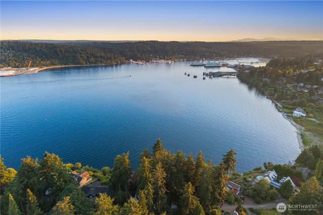 Property photo for 11127 NE Wing Point Drive, Bainbridge Island photo 2