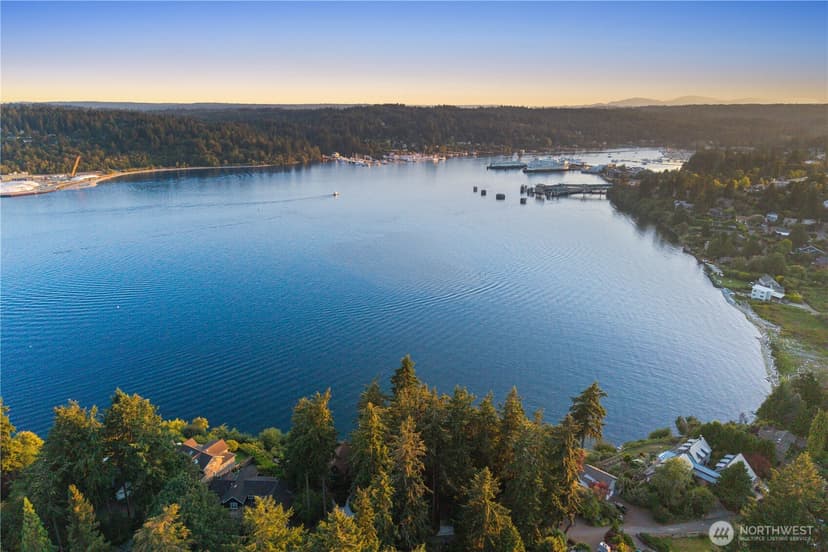 Property photo for 11127 NE Wing Point Drive, Bainbridge Island photo 2