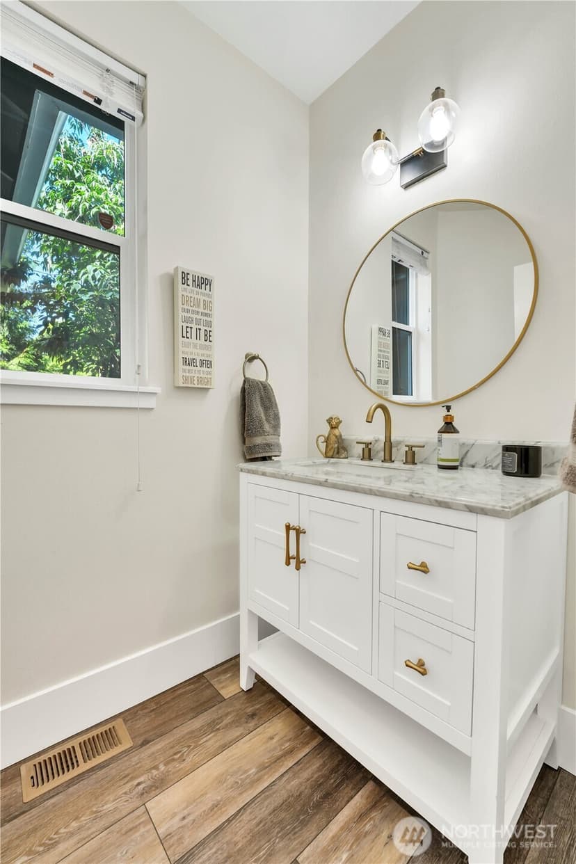 Property photo for 17304 Parkside Way SE, Renton photo 15