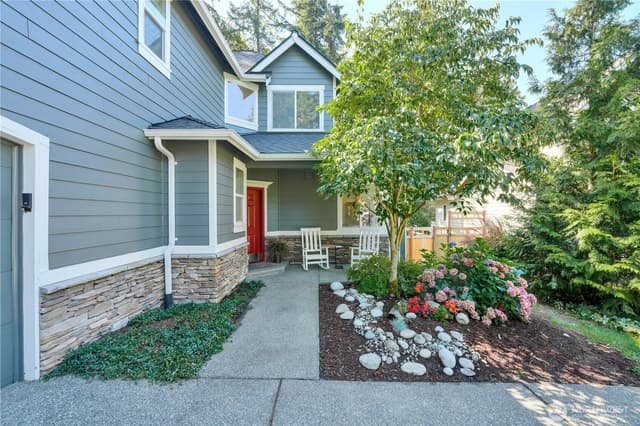 Property photo for 17304 Parkside Way SE, Renton photo 3