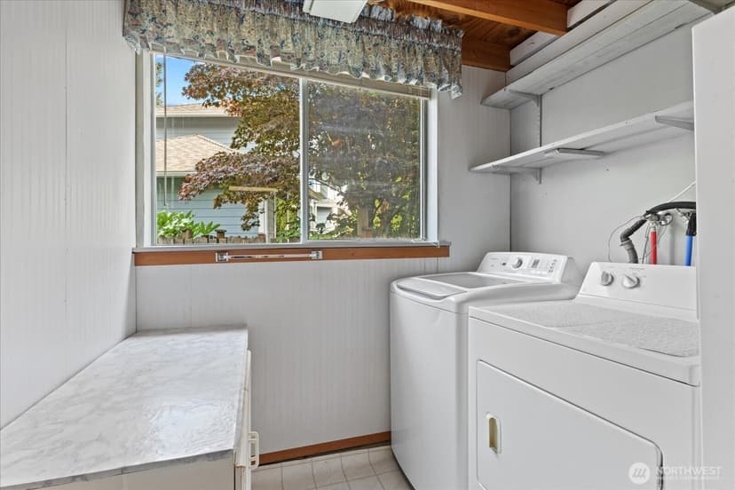 Property photo for 20704 29th Place W, Lynnwood photo 28