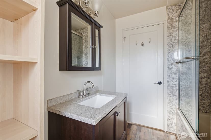 Property photo for 232 Bridgeway, Everett photo 21