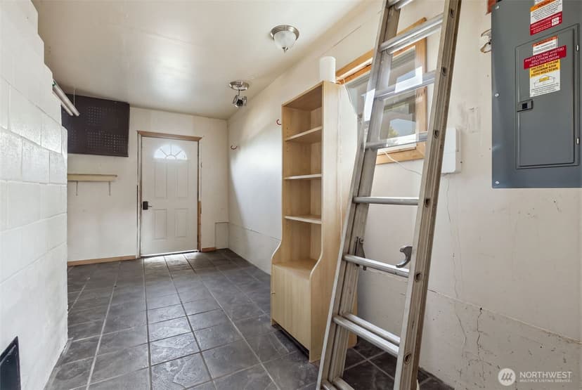 Property photo for 232 Bridgeway, Everett photo 25