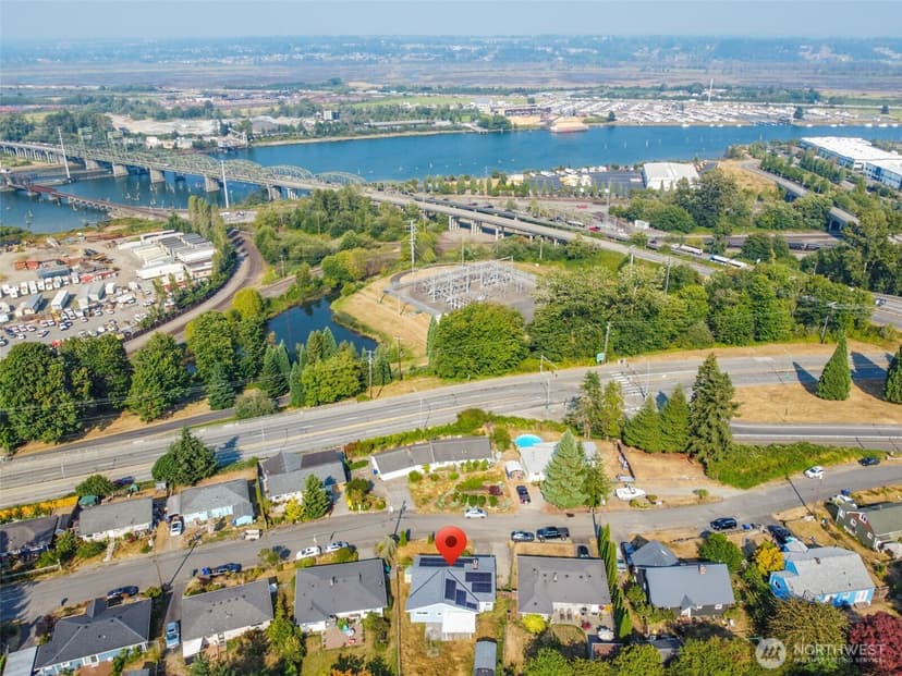 Property photo for 232 Bridgeway, Everett photo 36
