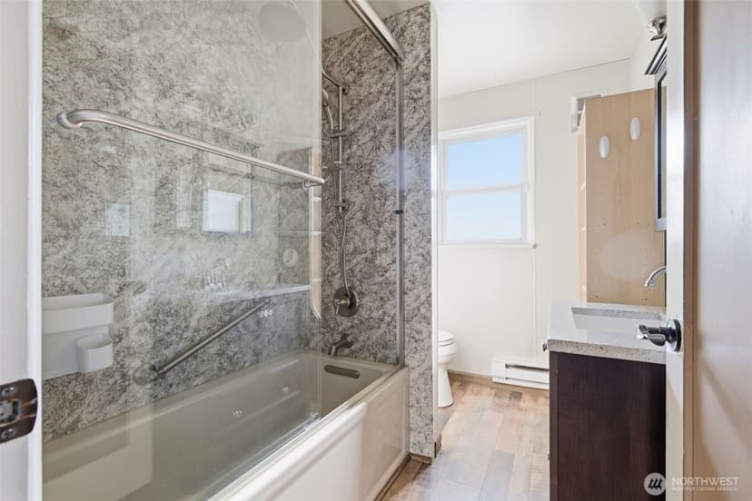 Property photo for 232 Bridgeway, Everett photo 20