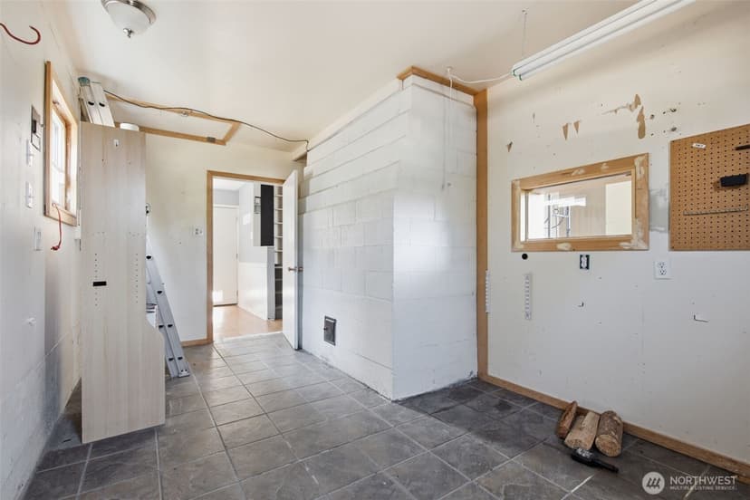 Property photo for 232 Bridgeway, Everett photo 26