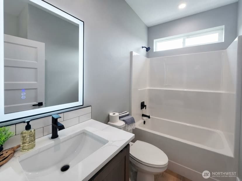 Property photo for 430 Salina Cruz Avenue SW, Ocean Shores photo 21