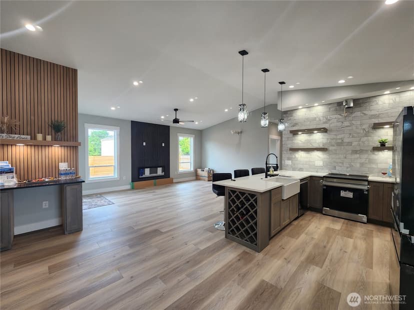 Property photo for 430 Salina Cruz Avenue SW, Ocean Shores photo 5