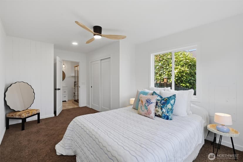 Property photo for 920 Maple Street, Edmonds photo 19