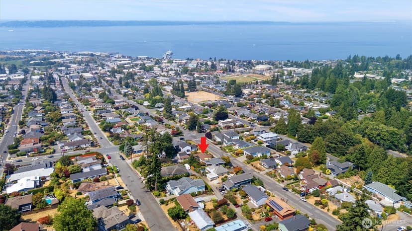 Property photo for 920 Maple Street, Edmonds photo 20