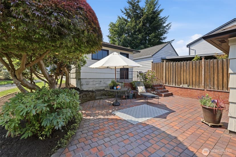Property photo for 920 Maple Street, Edmonds photo 24