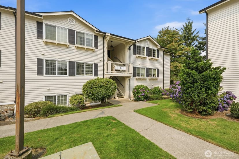 Property photo for 12404 E Gibson Road #L306, Everett photo 36