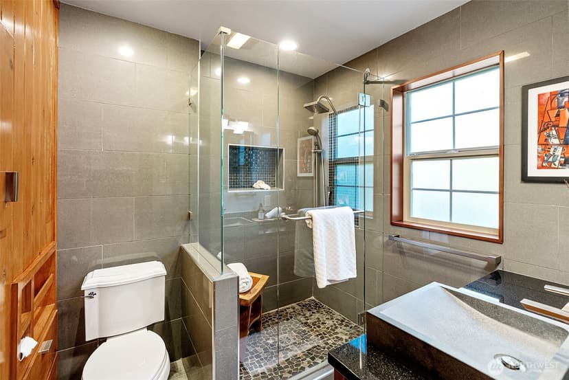 Property photo for 4420 Sunset Beach Road W, University Place photo 16