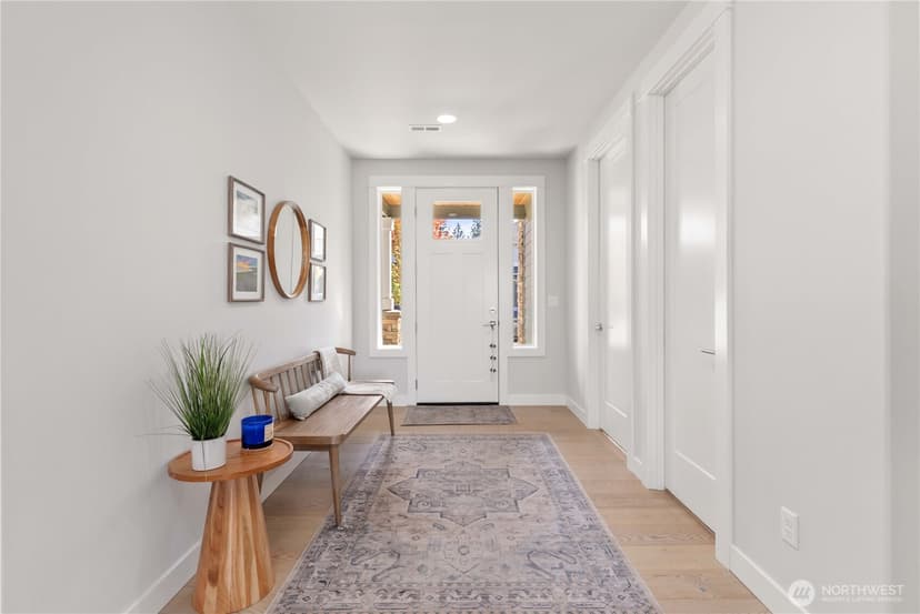 Property photo for 33473 Walnut Avenue SE, Black Diamond photo 3