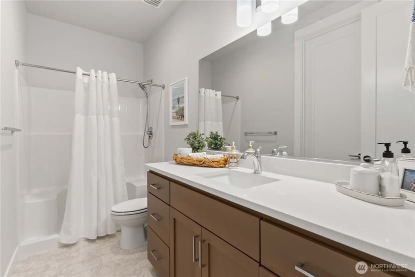 Property photo for 33473 Walnut Avenue SE, Black Diamond photo 14