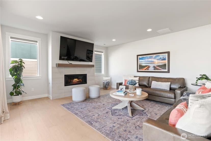 Property photo for 33473 Walnut Avenue SE, Black Diamond photo 5