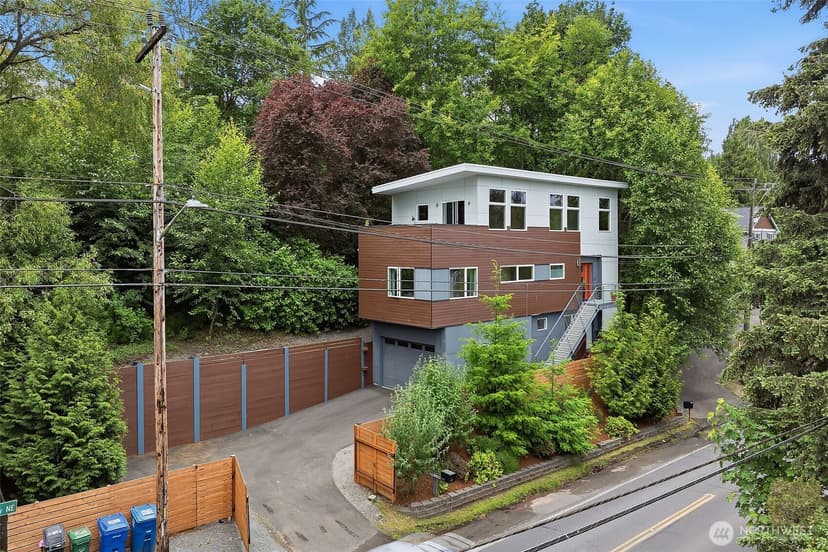 Property photo for 9007 Sand Point Way NE, Seattle photo 2