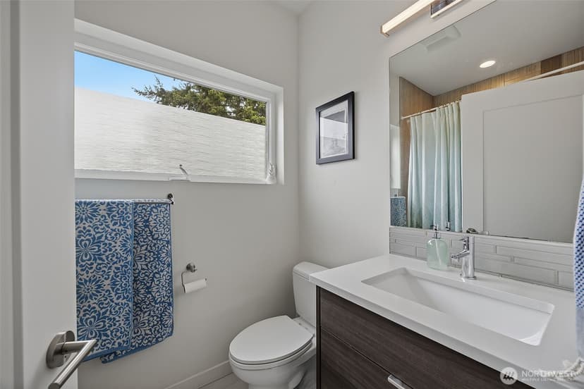 Property photo for 9007 Sand Point Way NE, Seattle photo 7