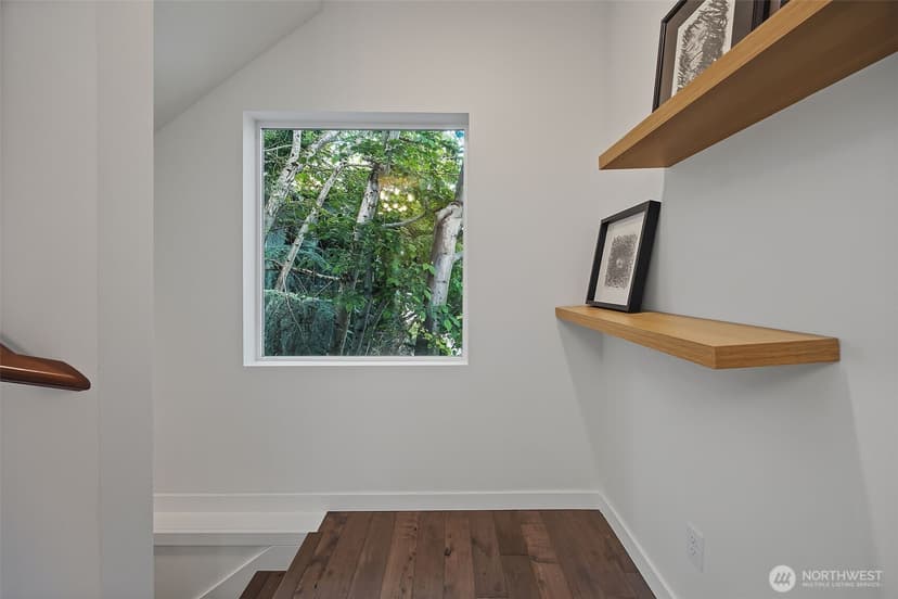 Property photo for 9007 Sand Point Way NE, Seattle photo 5