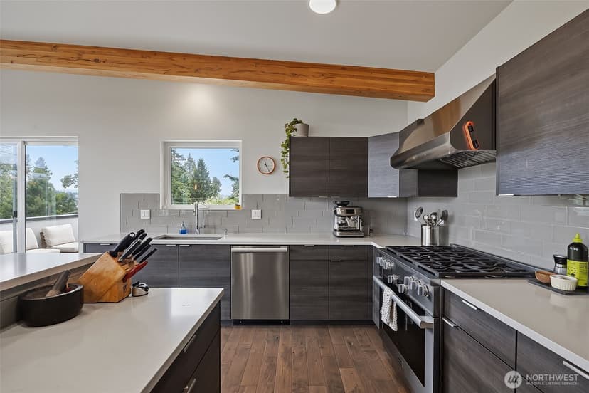 Property photo for 9007 Sand Point Way NE, Seattle photo 24