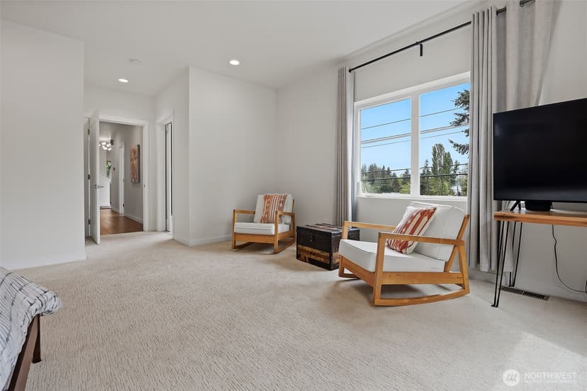 Property photo for 9007 Sand Point Way NE, Seattle photo 12