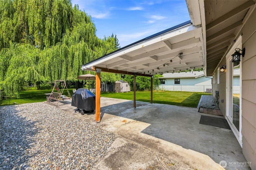 Property photo for 1008 13th Street SW, Puyallup photo 18