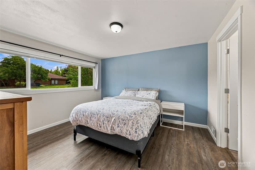 Property photo for 1008 13th Street SW, Puyallup photo 15