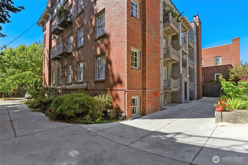 Property photo for 214 13th Avenue E #2, Seattle photo 23