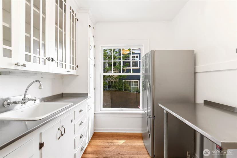 Property photo for 214 13th Avenue E #2, Seattle photo 14