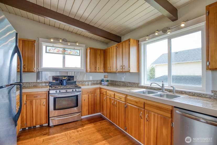 Property photo for 507 Sand Dune Avenue SW, Ocean Shores photo 15
