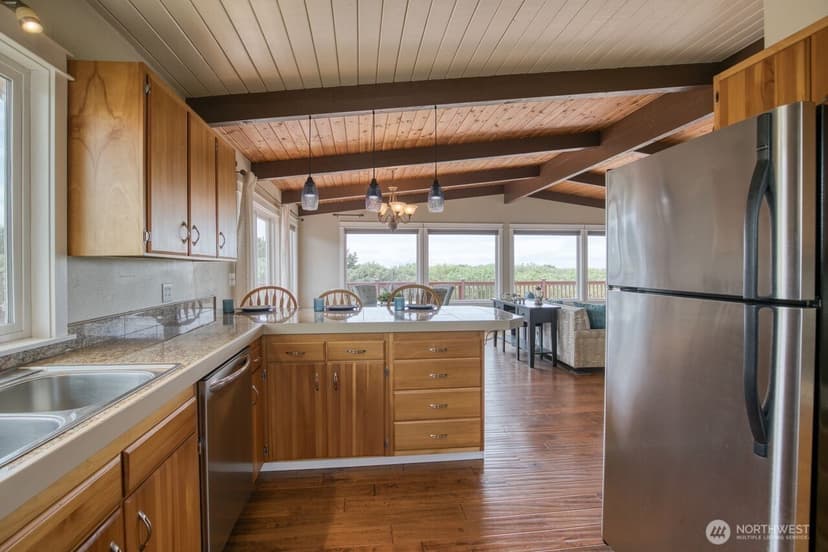Property photo for 507 Sand Dune Avenue SW, Ocean Shores photo 16