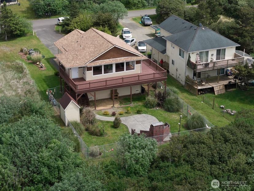 Property photo for 507 Sand Dune Avenue SW, Ocean Shores photo 2