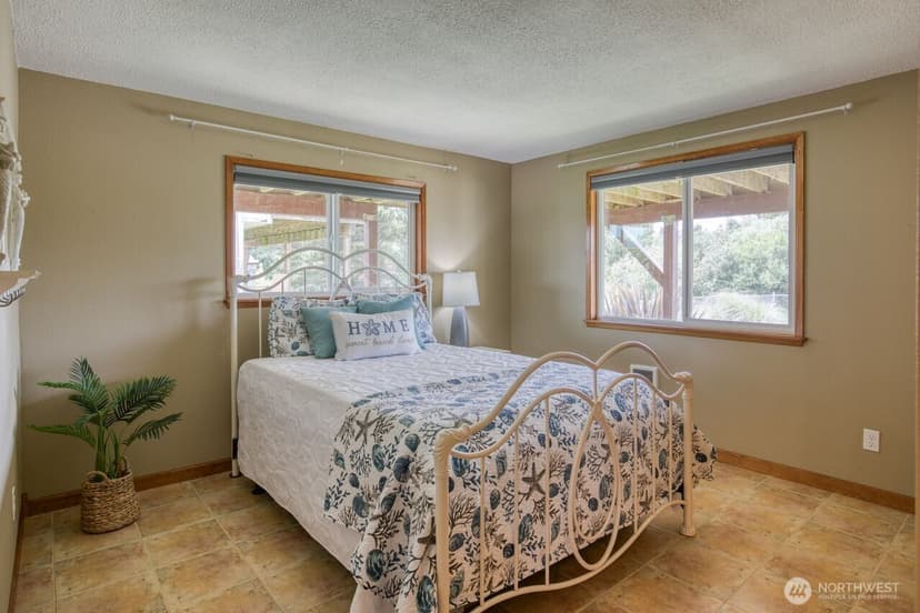 Property photo for 507 Sand Dune Avenue SW, Ocean Shores photo 10